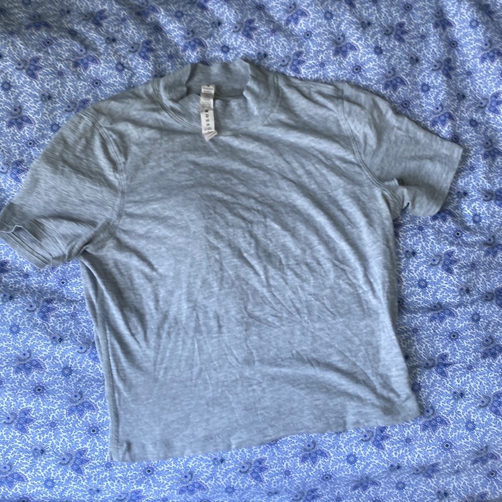 Lululemon gray tee shirt with hole
